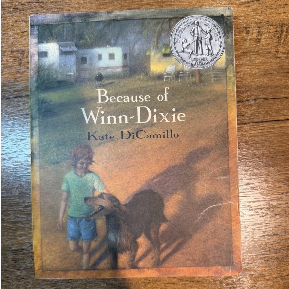Because of Winn-Dixie - Paperback, by DiCamillo Kate - Good